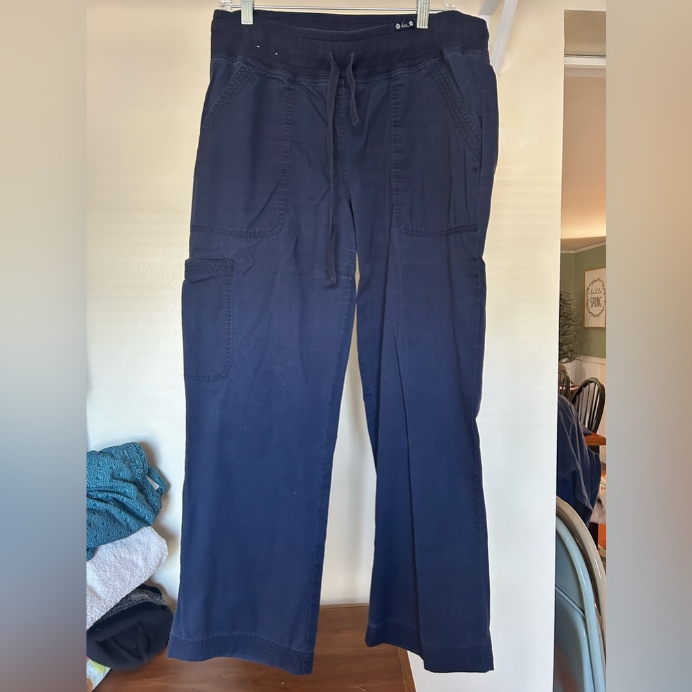 KOI medium petite navy scrubs